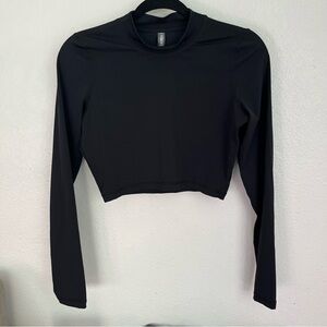 Vuori Swim Dune Crop Long Sleeve Top Black Size Medium